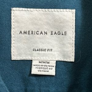 American Eagle men’s long sleeve shirt. Medium. Classic fit.